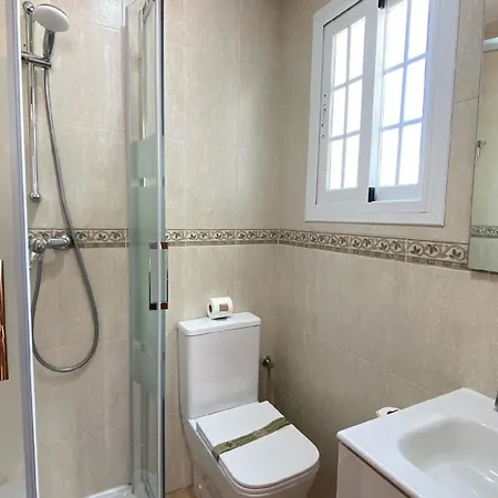 Fuer 6 Personen Ca 100 Qm In Nerja, Andalusien Costa Del Sol Lejlighed *